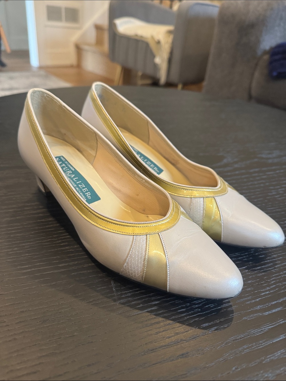 Vintage Naturalizer Cream and Gold Low Heel Leather Pumps